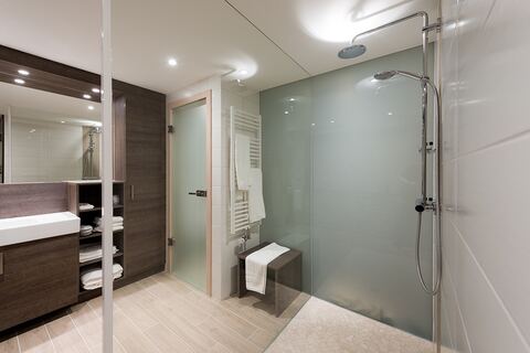 Tropicasy : salle de bain avec douche